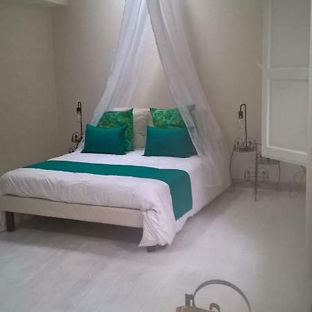 L'Atelier Bed and Breakfast Parnes Eksteriør billede